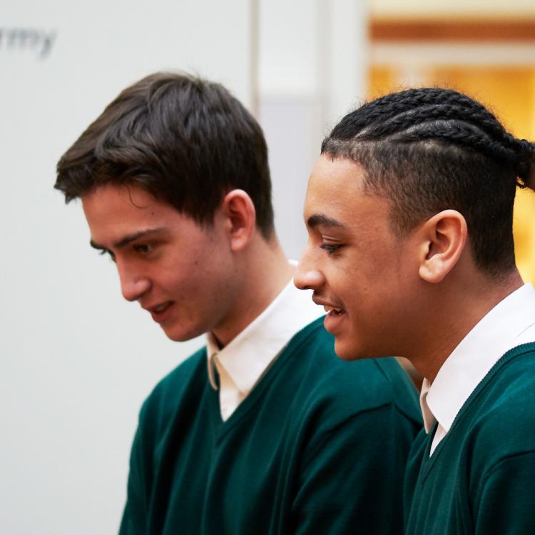 KS5 students in a gallery 