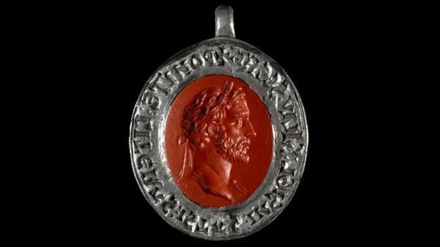 Silver seal matrix showing a Roman emperor
