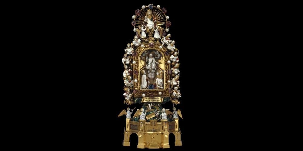 Reliquary of gold, richly enamelled and set with rubies, pearls and sapphires