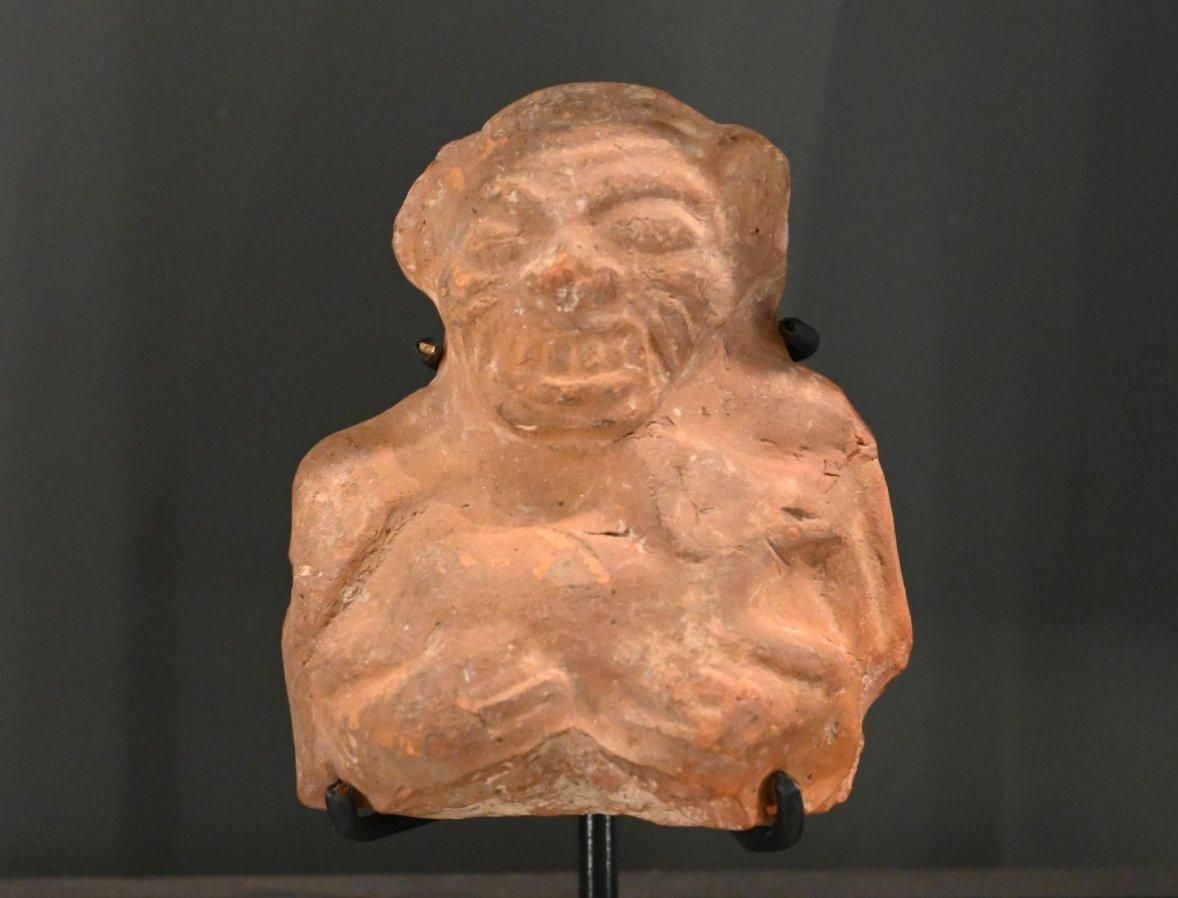 Terracotta yaksha figure